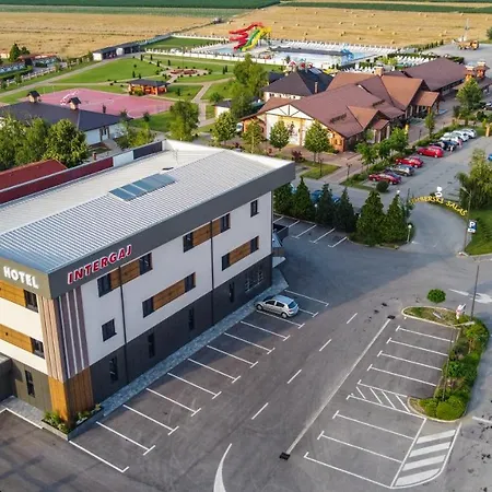 Semberski Salas Intergaj Hotel ビイェリナ