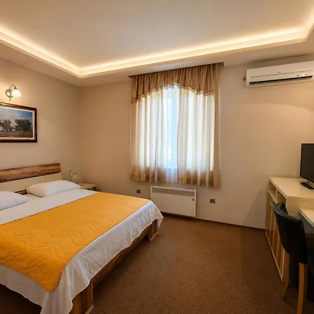 فندق Semberski Salas Intergaj بييلينا