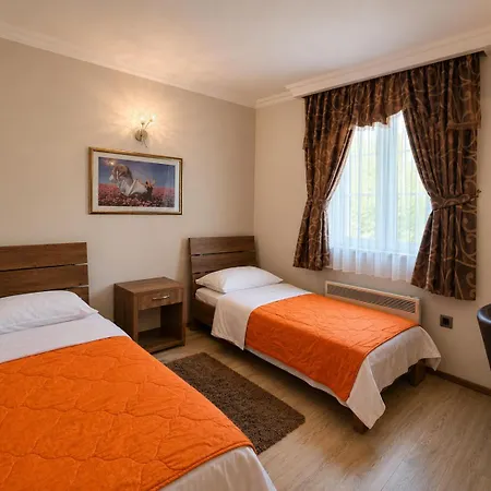 Semberski Salas Intergaj Hotel