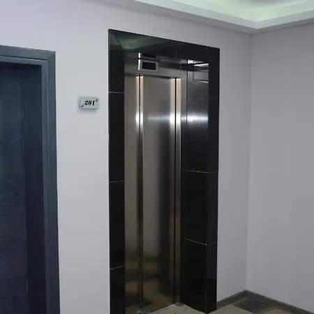 Semberski Salas Intergaj Hotel ビイェリナ