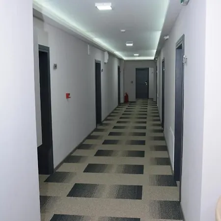 Semberski Salas Intergaj Hotel ホテル
