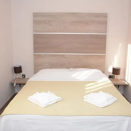 ホテル Semberski Salas Intergaj Hotel ビイェリナ
