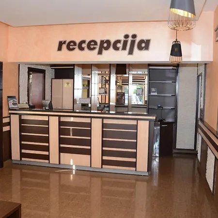 Semberski Salas Intergaj Hotel * ビイェリナ