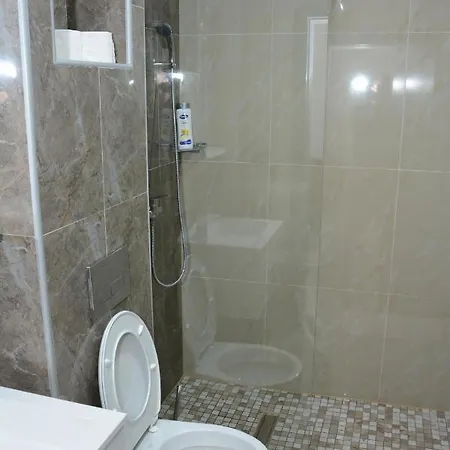 ホテル Semberski Salas Intergaj Hotel