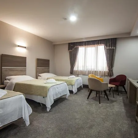 ホテル Semberski Salas Intergaj Hotel *